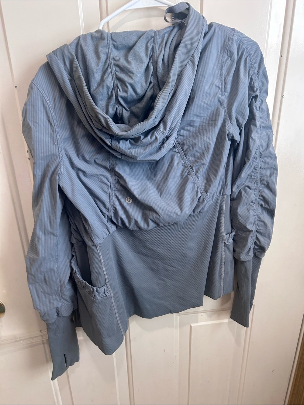 Lululemon Jacket - Picture 5 of 9